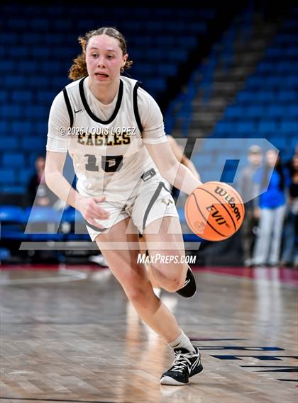 Thumbnail 1 in Oak Park vs. North (CIF SS DIV 2AA Championship) photogallery.
