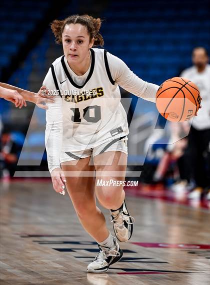 Thumbnail 1 in Oak Park vs. North (CIF SS DIV 2AA Championship) photogallery.