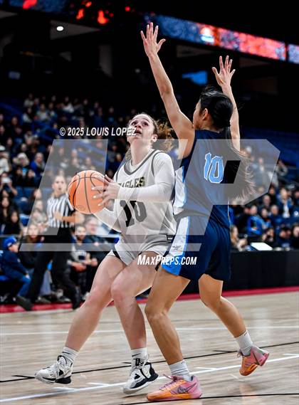 Thumbnail 3 in Oak Park vs. North (CIF SS DIV 2AA Championship) photogallery.