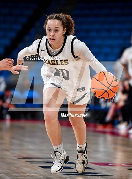 Thumbnail 2 in Oak Park vs. North (CIF SS DIV 2AA Championship) photogallery.