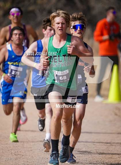 Thumbnail 2 in CHSAA 3A Cross Country Final photogallery.