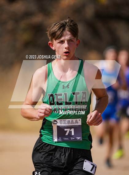 Thumbnail 2 in CHSAA 3A Cross Country Final photogallery.