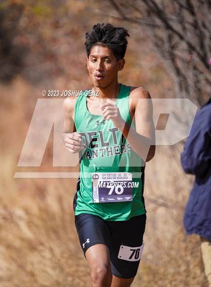 Thumbnail 1 in CHSAA 3A Cross Country Final photogallery.