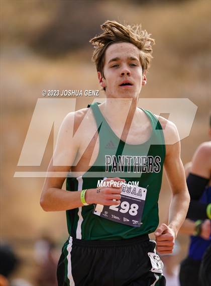 Thumbnail 2 in CHSAA 3A Cross Country Final photogallery.