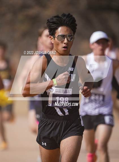 Thumbnail 1 in CHSAA 3A Cross Country Final photogallery.