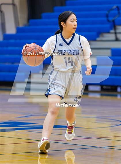Thumbnail 3 in American vs. Valley Christian photogallery.