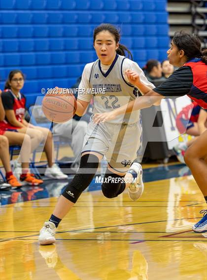 Thumbnail 3 in American vs. Valley Christian photogallery.