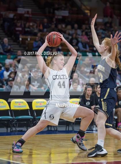 Thumbnail 1 in Evergreen vs. Pueblo South (CHSAA 4A Final) photogallery.