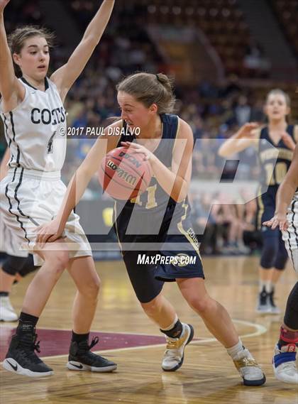 Thumbnail 2 in Evergreen vs. Pueblo South (CHSAA 4A Final) photogallery.