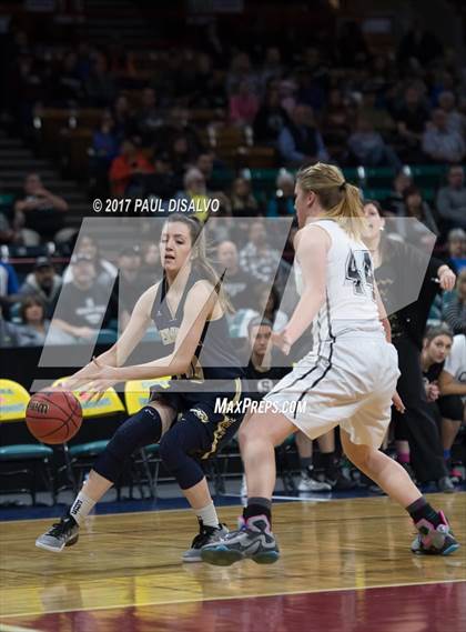 Thumbnail 3 in Evergreen vs. Pueblo South (CHSAA 4A Final) photogallery.