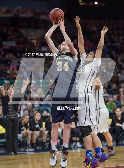 Thumbnail 1 in Evergreen vs. Pueblo South (CHSAA 4A Final) photogallery.