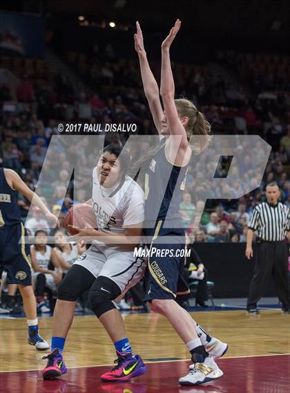 Thumbnail 2 in Evergreen vs. Pueblo South (CHSAA 4A Final) photogallery.