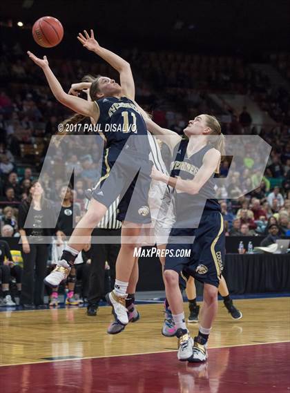Thumbnail 3 in Evergreen vs. Pueblo South (CHSAA 4A Final) photogallery.