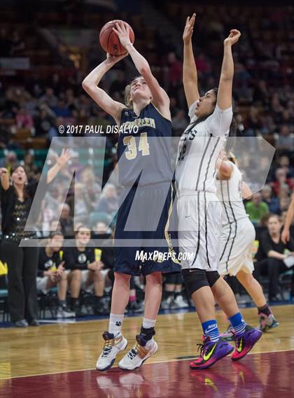 Thumbnail 3 in Evergreen vs. Pueblo South (CHSAA 4A Final) photogallery.