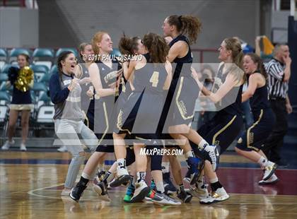 Thumbnail 2 in Evergreen vs. Pueblo South (CHSAA 4A Final) photogallery.