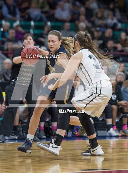 Thumbnail 1 in Evergreen vs. Pueblo South (CHSAA 4A Final) photogallery.