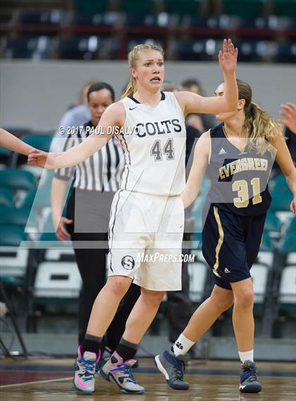 Thumbnail 2 in Evergreen vs. Pueblo South (CHSAA 4A Final) photogallery.