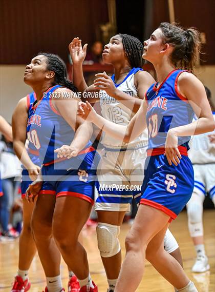 Thumbnail 3 in Joaquin vs. Sabine (Holiday Hoops Classic) photogallery.