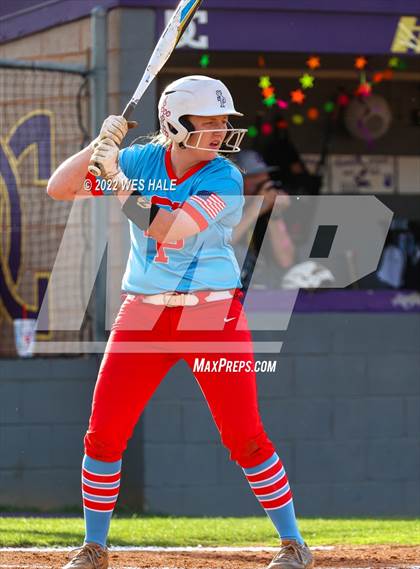 Thumbnail 1 in DeSoto Central vs. South Panola photogallery.