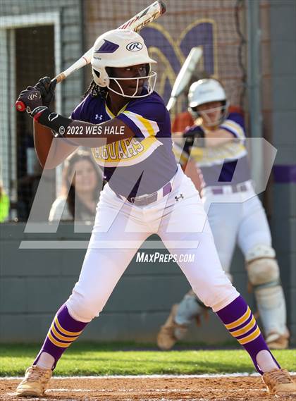 Thumbnail 2 in DeSoto Central vs. South Panola photogallery.