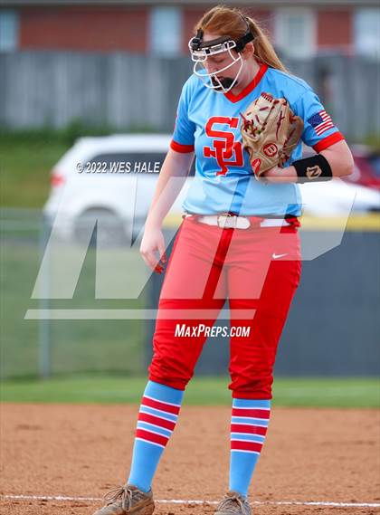 Thumbnail 1 in DeSoto Central vs. South Panola photogallery.