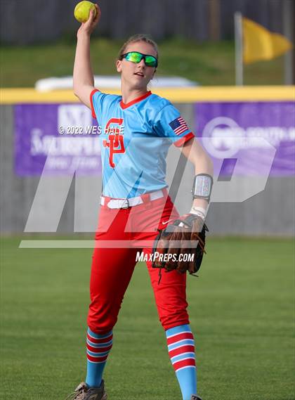 Thumbnail 2 in DeSoto Central vs. South Panola photogallery.