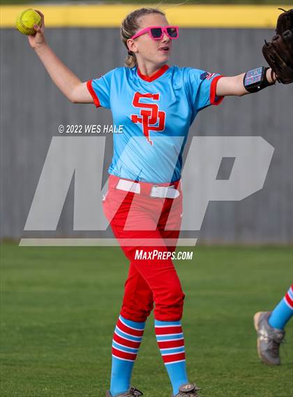 Thumbnail 1 in DeSoto Central vs. South Panola photogallery.