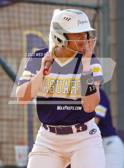 Thumbnail 3 in DeSoto Central vs. South Panola photogallery.