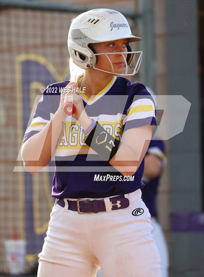 Thumbnail 2 in DeSoto Central vs. South Panola photogallery.
