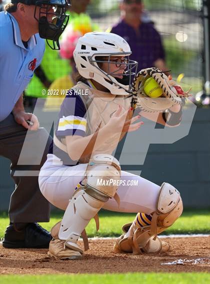 Thumbnail 1 in DeSoto Central vs. South Panola photogallery.