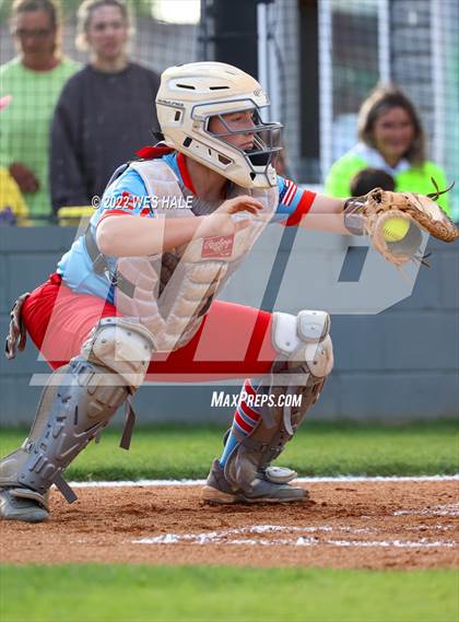 Thumbnail 2 in DeSoto Central vs. South Panola photogallery.