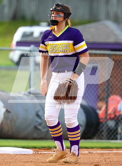 Thumbnail 3 in DeSoto Central vs. South Panola photogallery.