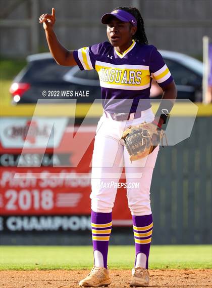 Thumbnail 2 in DeSoto Central vs. South Panola photogallery.