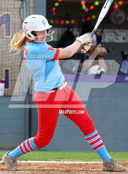 Thumbnail 1 in DeSoto Central vs. South Panola photogallery.
