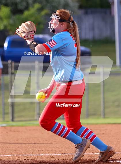 Thumbnail 1 in DeSoto Central vs. South Panola photogallery.