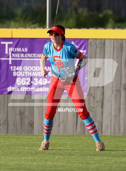 Thumbnail 3 in DeSoto Central vs. South Panola photogallery.