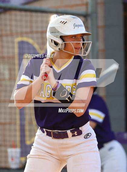 Thumbnail 1 in DeSoto Central vs. South Panola photogallery.