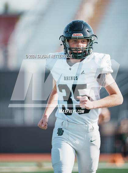 Thumbnail 1 in Twelve Bridges @ Palos Verdes (DIVISION 2–A State Final) photogallery.