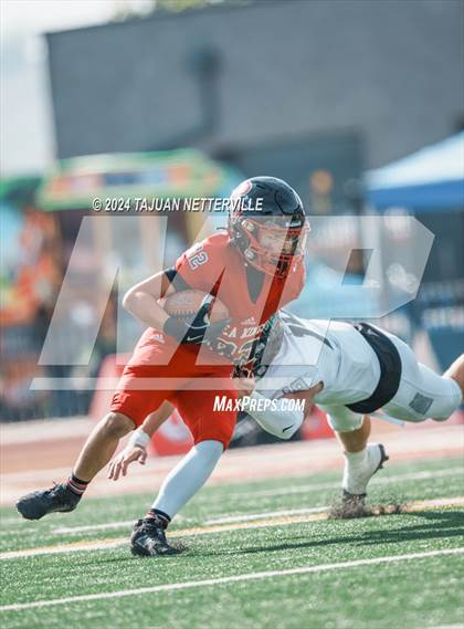 Thumbnail 3 in Twelve Bridges @ Palos Verdes (DIVISION 2–A State Final) photogallery.