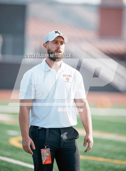 Thumbnail 3 in Twelve Bridges @ Palos Verdes (DIVISION 2–A State Final) photogallery.