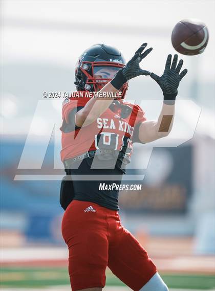 Thumbnail 3 in Twelve Bridges @ Palos Verdes (DIVISION 2–A State Final) photogallery.