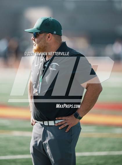Thumbnail 1 in Twelve Bridges @ Palos Verdes (DIVISION 2–A State Final) photogallery.
