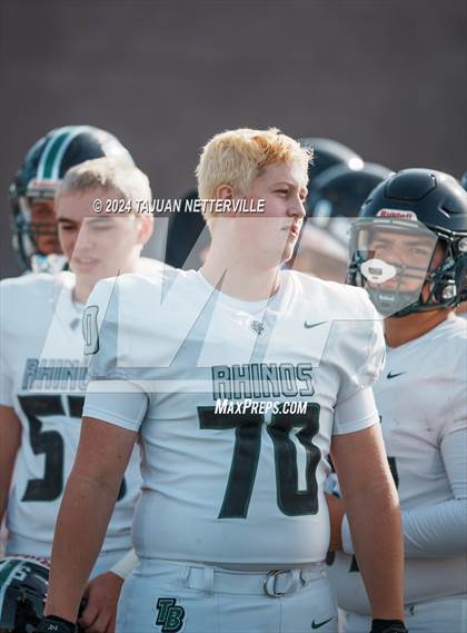 Thumbnail 3 in Twelve Bridges @ Palos Verdes (DIVISION 2–A State Final) photogallery.