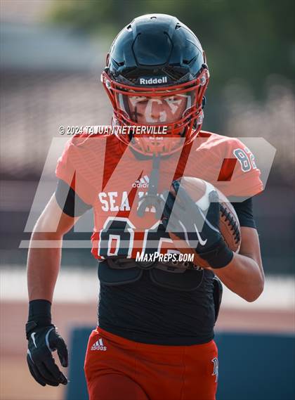 Thumbnail 1 in Twelve Bridges @ Palos Verdes (DIVISION 2–A State Final) photogallery.