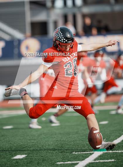 Thumbnail 2 in Twelve Bridges @ Palos Verdes (DIVISION 2–A State Final) photogallery.