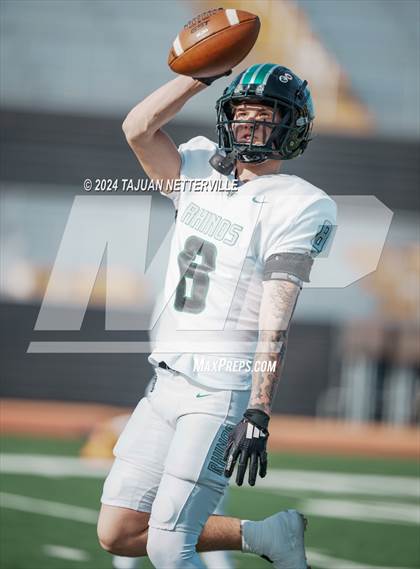 Thumbnail 1 in Twelve Bridges @ Palos Verdes (DIVISION 2–A State Final) photogallery.