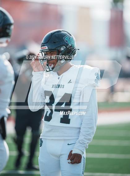 Thumbnail 1 in Twelve Bridges @ Palos Verdes (DIVISION 2–A State Final) photogallery.