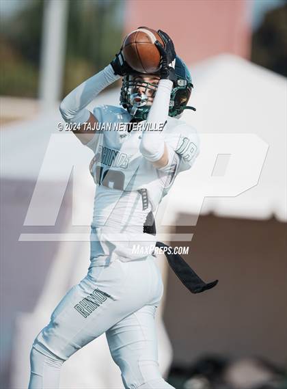Thumbnail 3 in Twelve Bridges @ Palos Verdes (DIVISION 2–A State Final) photogallery.