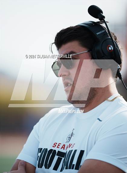 Thumbnail 1 in Twelve Bridges @ Palos Verdes (DIVISION 2–A State Final) photogallery.