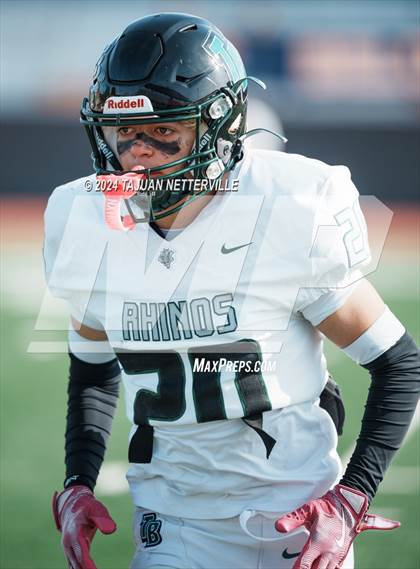 Thumbnail 2 in Twelve Bridges @ Palos Verdes (DIVISION 2–A State Final) photogallery.